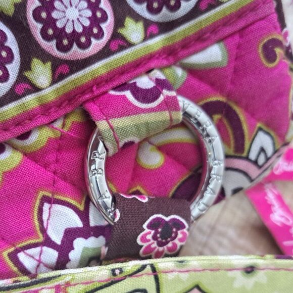 Vera Bradley Very Berry Paisley Women's Shoulder Bag Purse Quilted Pink - Picture 6 of 8